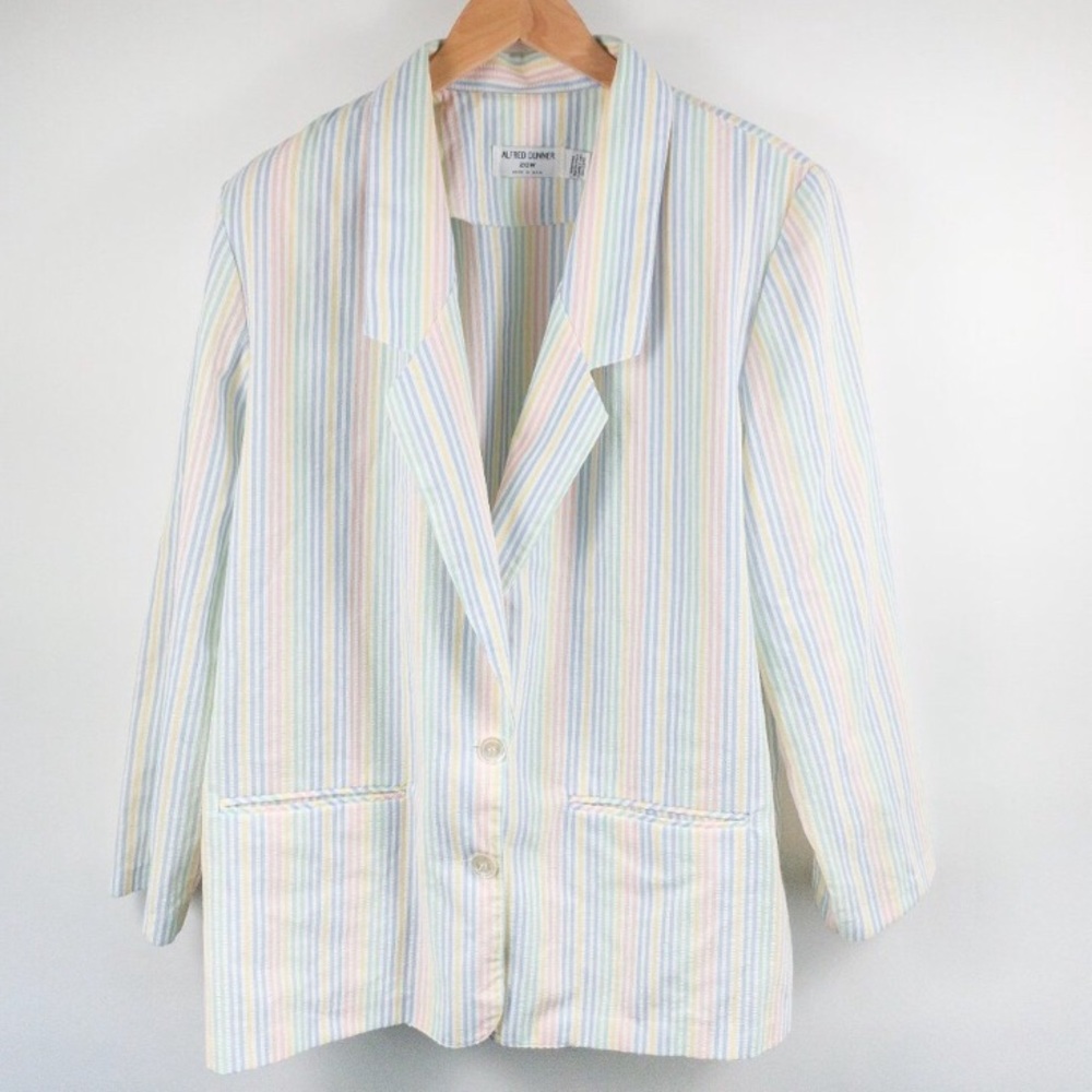 🌈 Rainbow Seersucker Blazer
